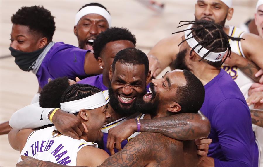 Los Lakers frustran el debut navideño de Luka Doncic