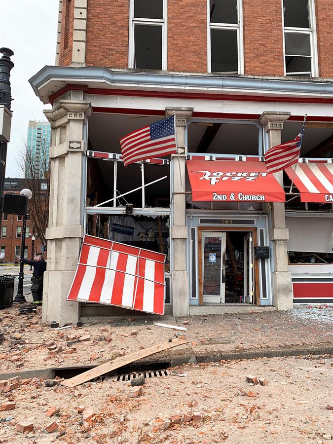 Autoridades creen que la explosión de Nashville pudo ser un acto suicida