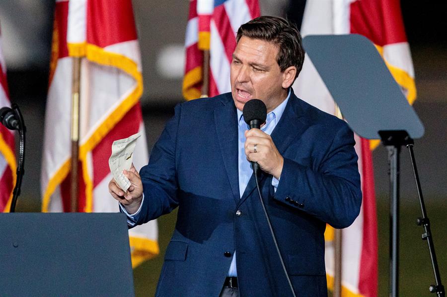 Florida da prioridad a los mayores de 65 años para recibir la vacuna