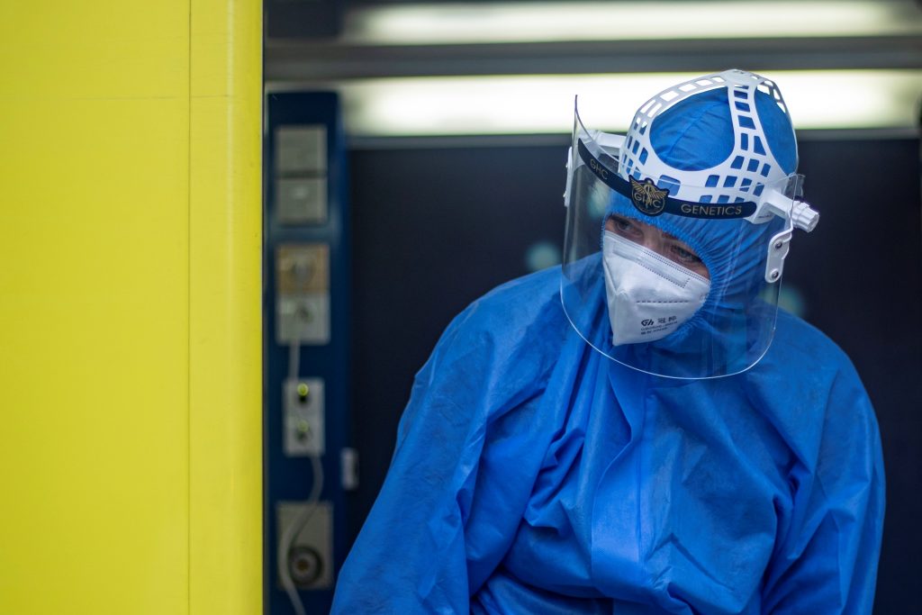 Con inteligencia artificial detectan coronavirus y predicen la gravedad de la infección