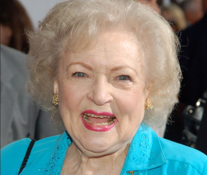 Betty White revela cómo celebrará su cumpleaños 99