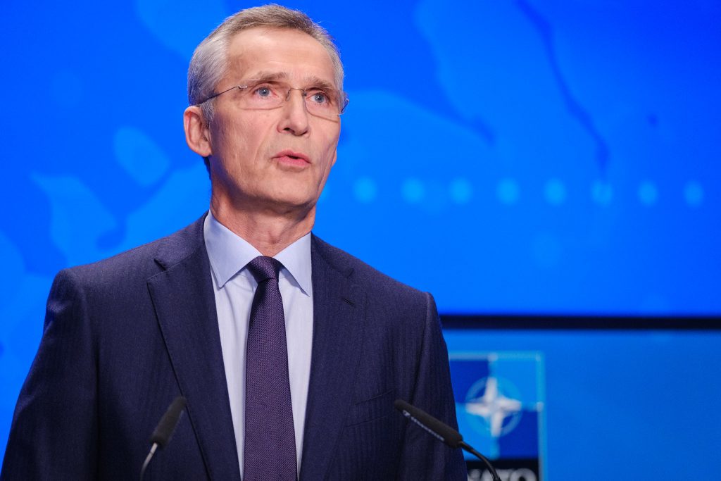 Stoltenberg y Biden acuerdan trabajar "de forma estrecha"