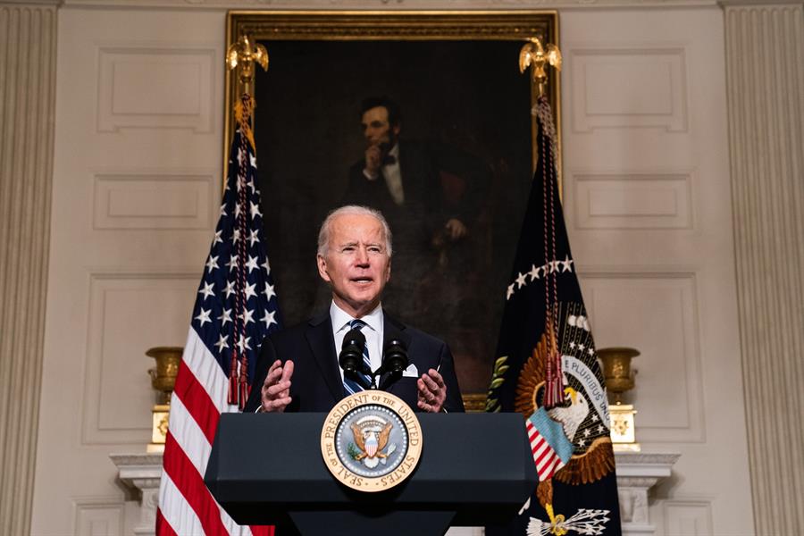 Biden suspende las ventas de armas iniciadas por Trump