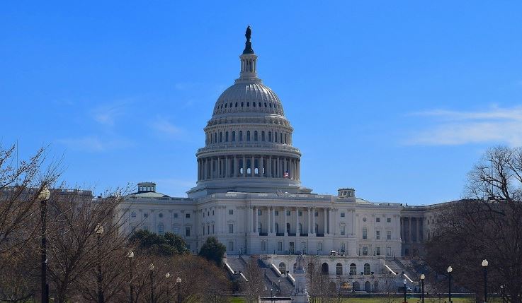 Arranca el nuevo Congreso de EEUU mientras los republicanos se dividen