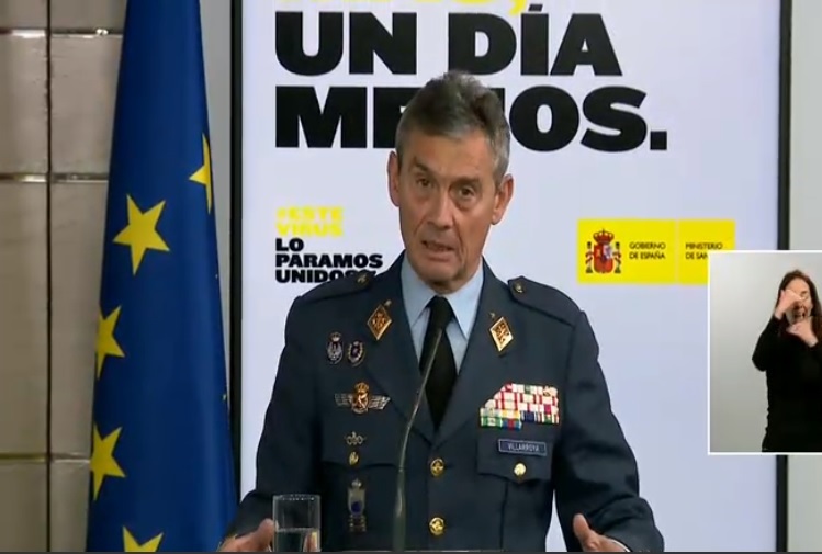 Dimite el máximo mando militar español por su polémica vacunación