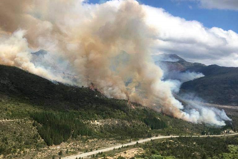 Incendio en la Patagonia argentina arrasa cerca de 8.500 hectáreas