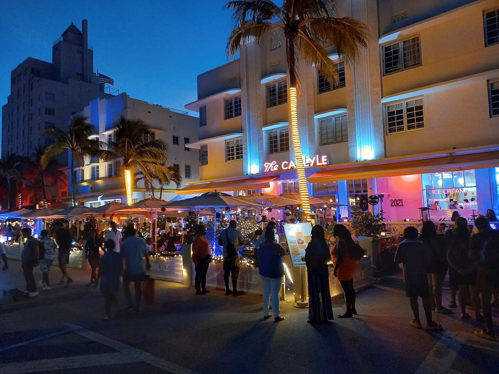 La fiesta de Miami Beach no entiende de COVID