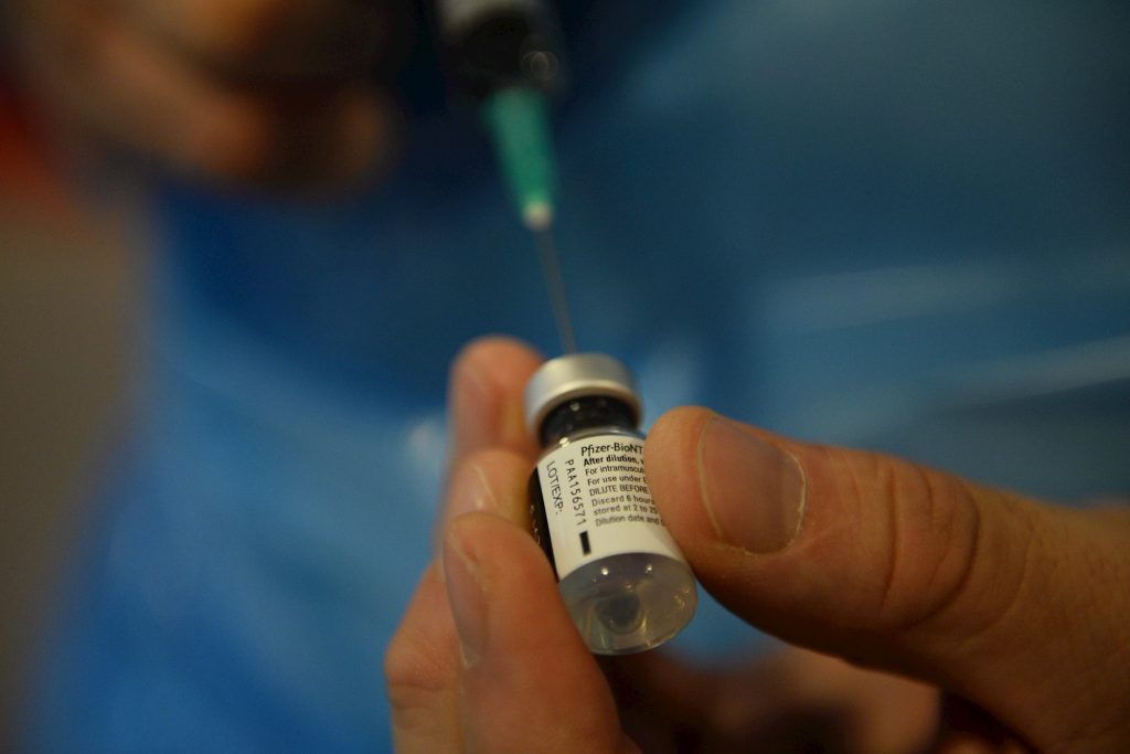 La OMS valida el uso de emergencia de la vacuna de Pfizer