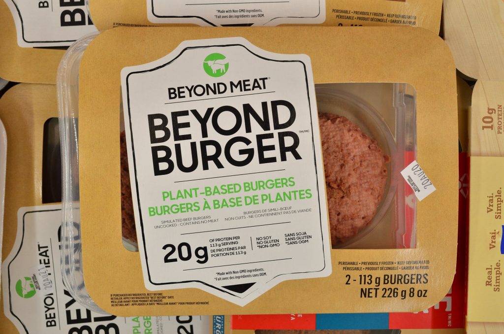 PepsiCo y Beyond Meat producirán snacks de origen vegetal