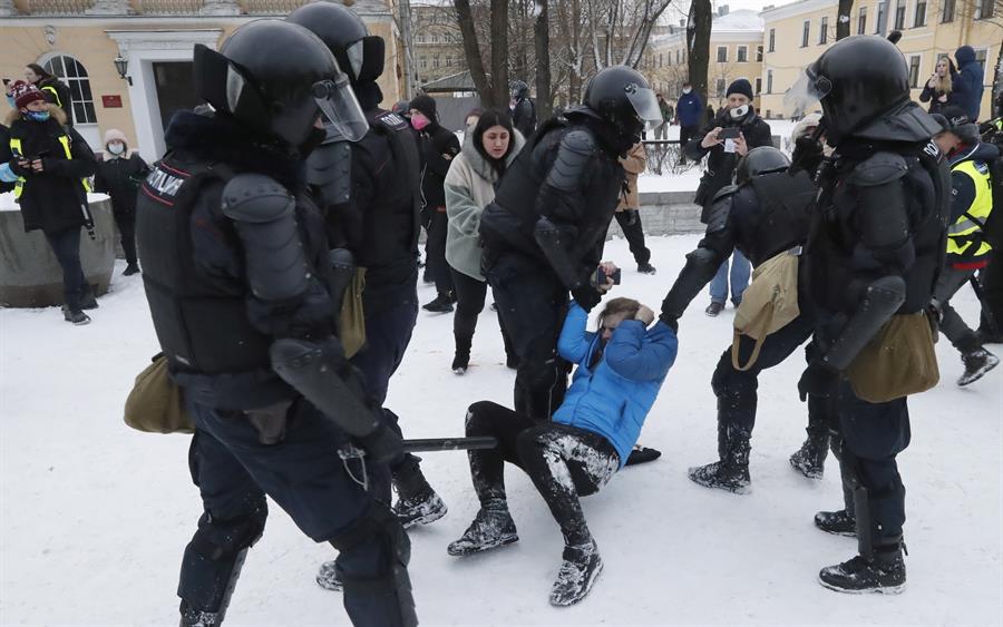 Rusia exige a EEUU que deje de interferir por condena a detenciones violentas