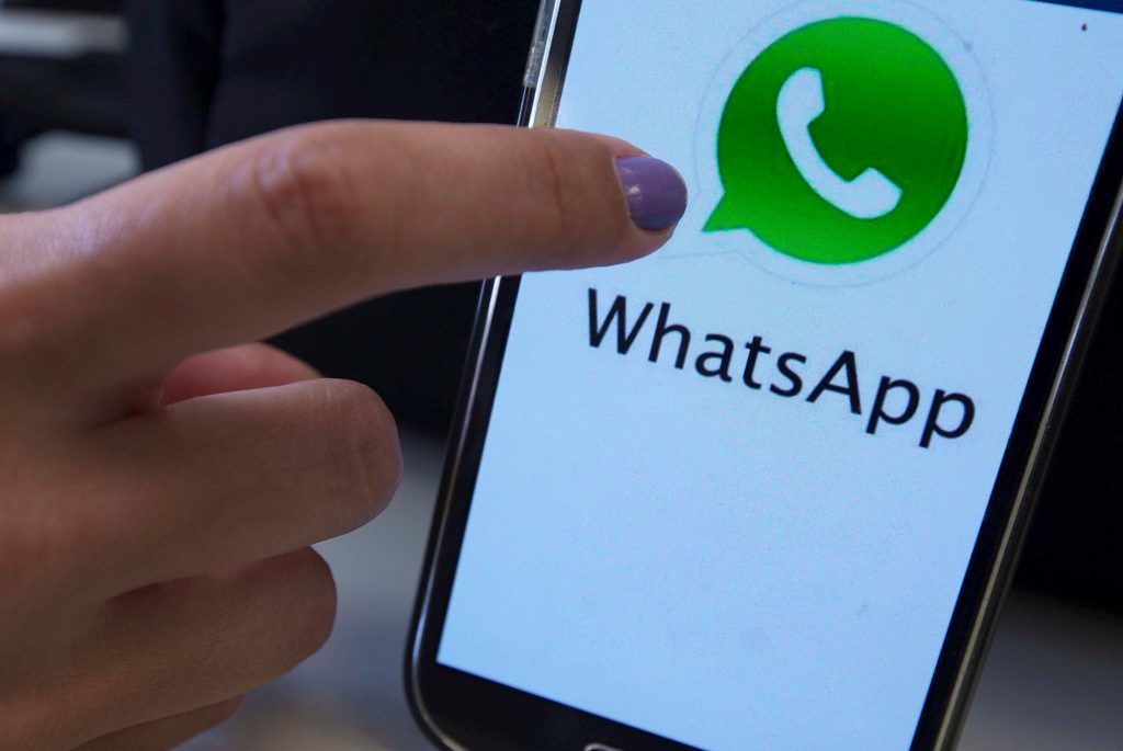 WhatsApp retrasa la actualización de su política de privacidad