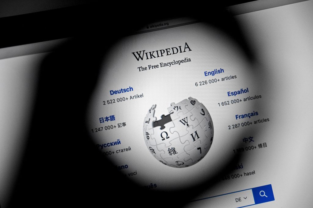 Wikipedia ya es veinteañera: la enciclopedia más famosa de Internet cumple 20 años