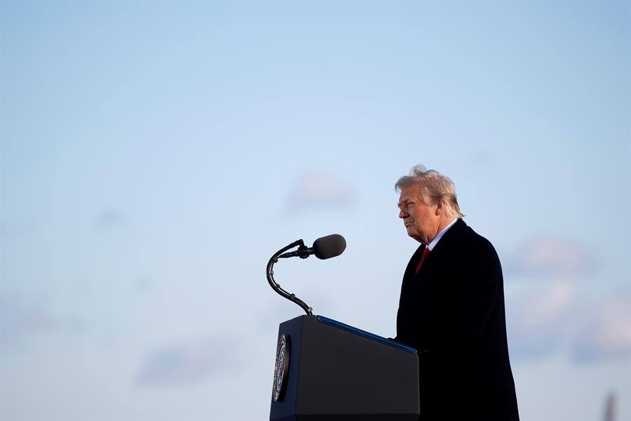 BankUnited también cierra las cuentas de Trump