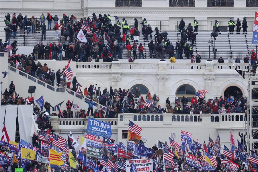 Fiscales presentaron cargos contra 55 personas por el asalto al Capitolio