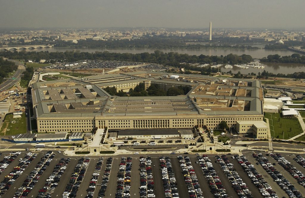 Exsecretarios de Defensa de EEUU piden a los militares "abstenerse de acciones políticas"