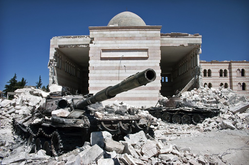 EEUU destruyó 9 instalaciones con bombardeos en Siria