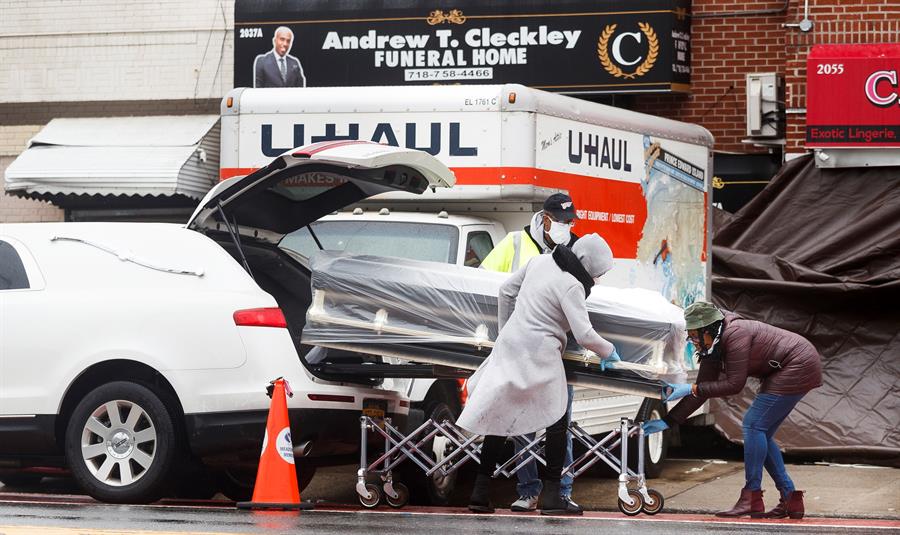 La COVID-19 causó récord de muertes en EEUU durante enero
