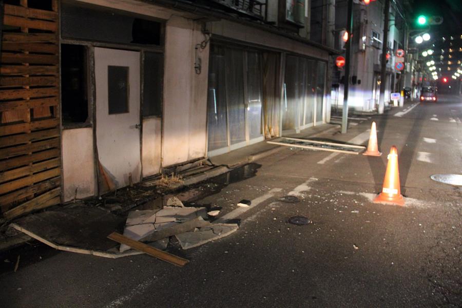 Costa de Fukushima en Japón es impactada por un terremoto de 7,1 grados
