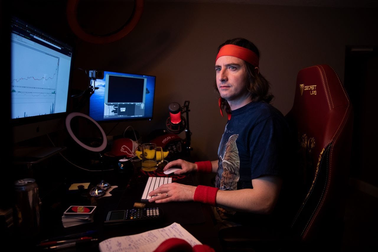 Investigarán al youtuber que impulsó el alza bursátil de GameStop