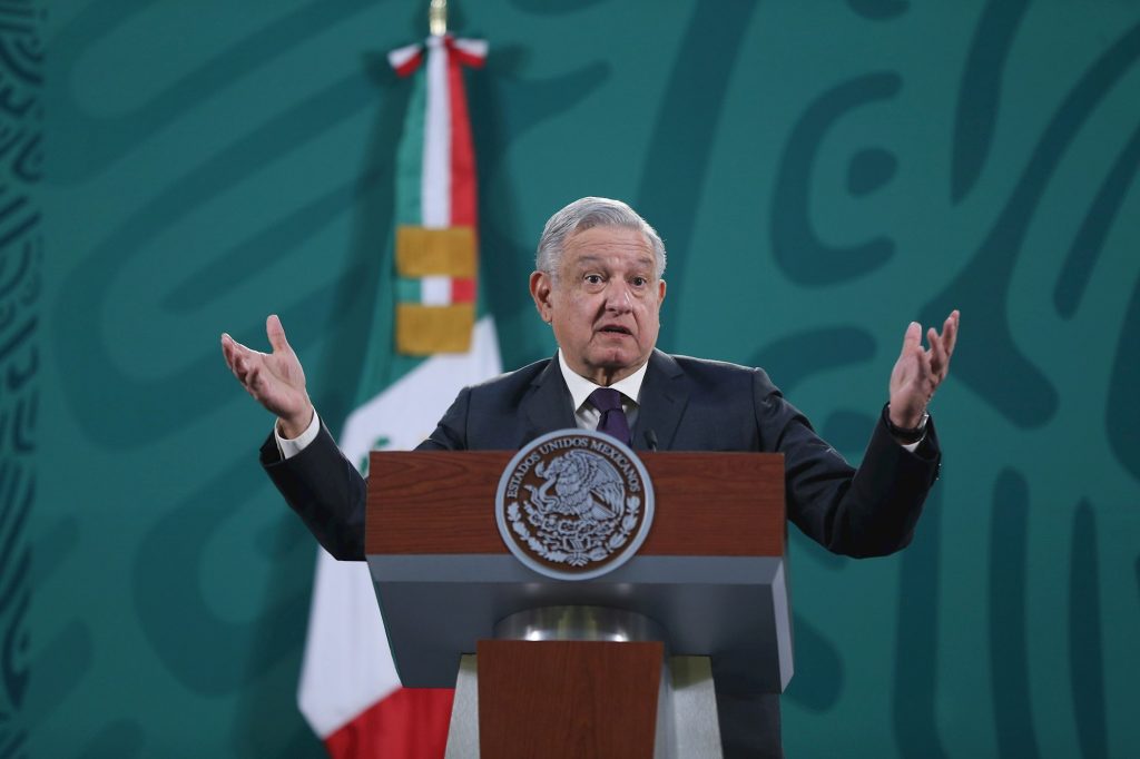 Podrán juzgar a los expresidentes de México tras la retirada del fuero