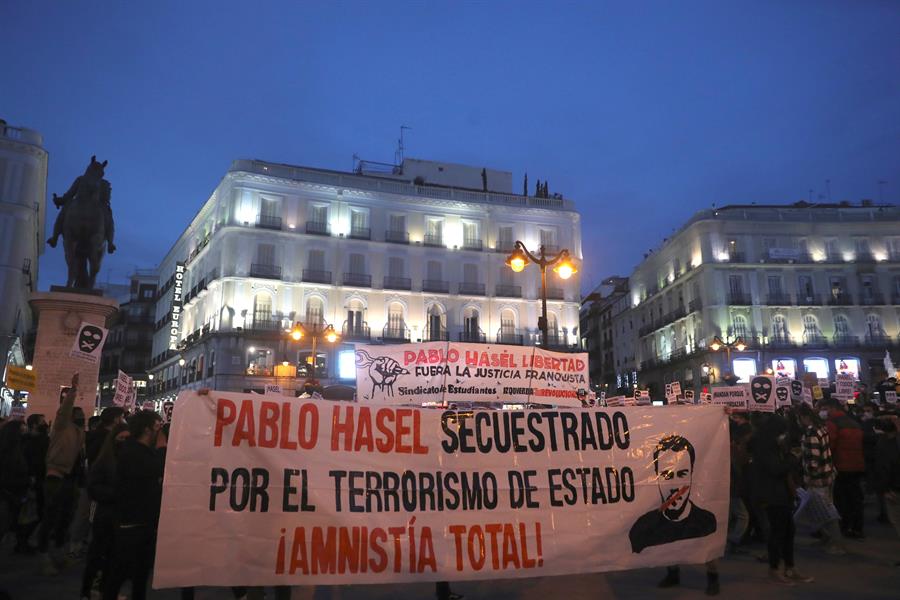 Violentos disturbios en España para exigir libertad del rapero Pablo Hasel