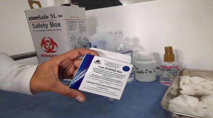 Venezuela comenzó a vacunar contra la COVID-19 al personal sanitario