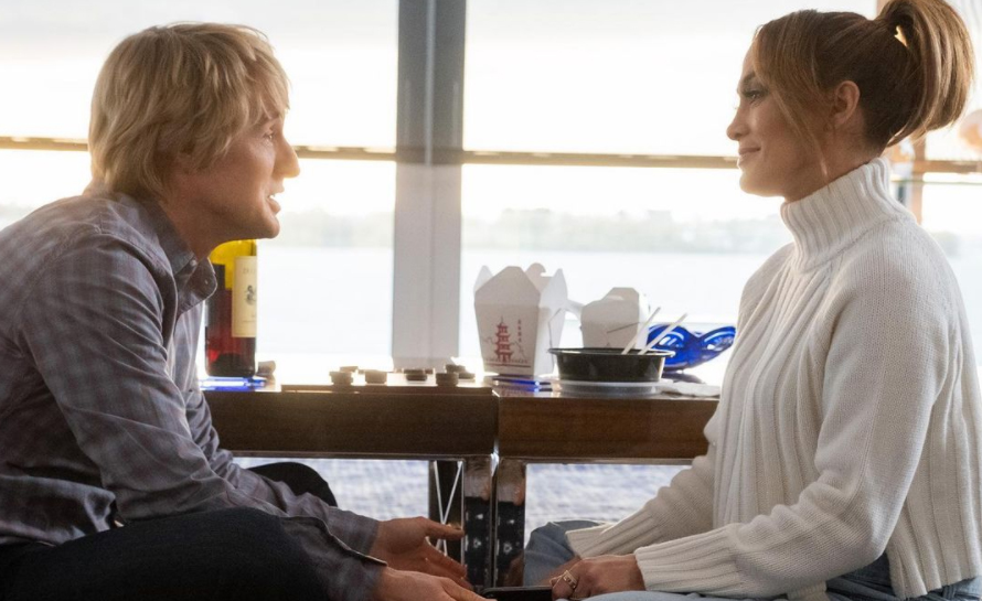 Habrá que esperar hasta el 2022 para ver a JLo, Maluma y Owen Wilson en Marry Me