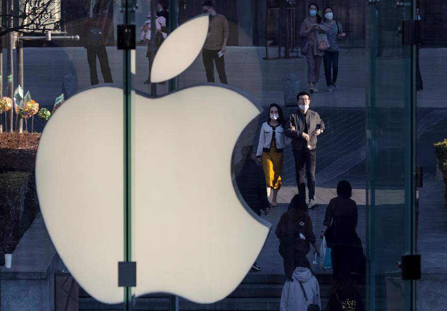 Apple reabre todas sus tiendas desde inicio de la pandemia