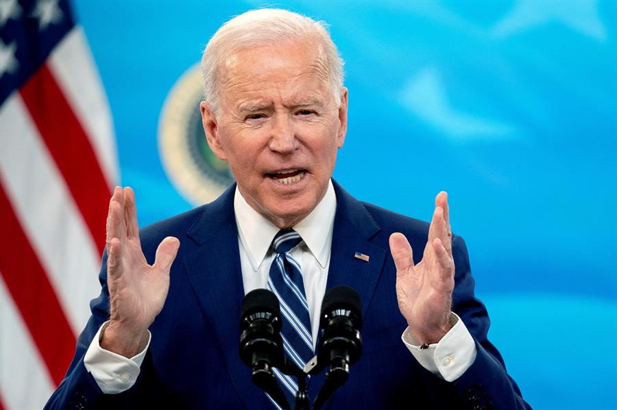 "Dentro de solo tres semanas": Biden promete acceso a vacunas para el 90 % de los adultos