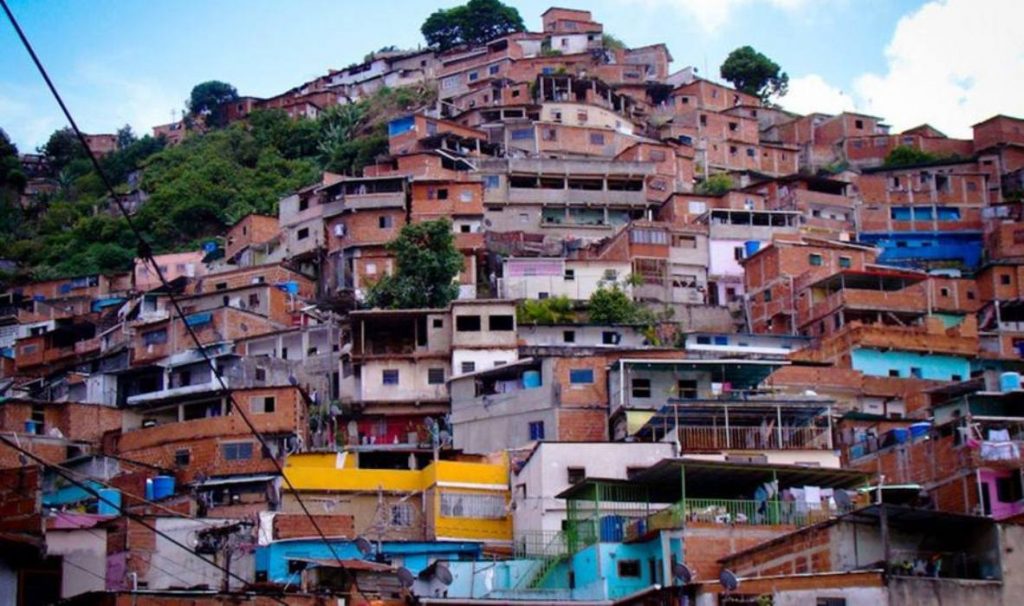 Caracas vive un día de disparos y detonaciones sin ningún reporte oficial