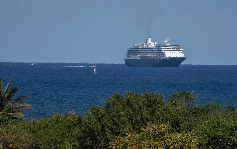 Florida pide al Gobierno Federal reanudar viajes de cruceros