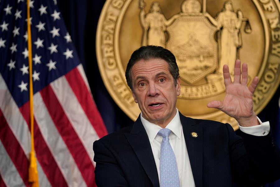 Cuomo recibe nueva acusación de acoso de una ayudante