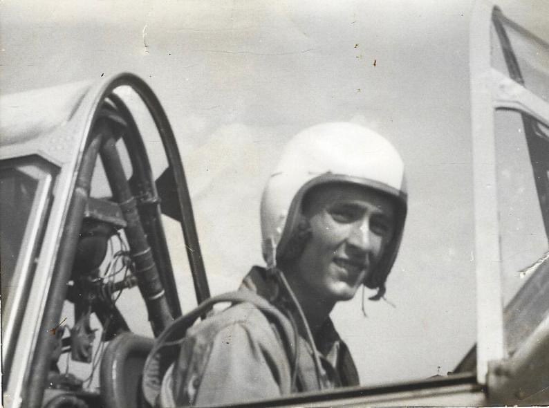 Murió en Miami Esteban Bovo Carás, piloto cubano que participó en invasión de Bahía Cochinos