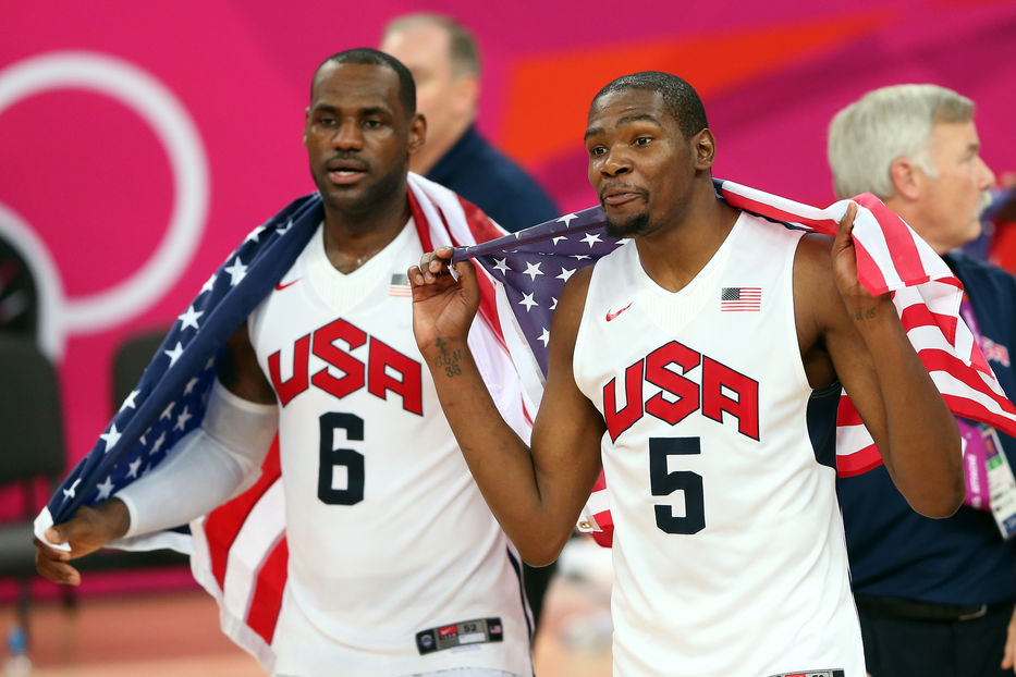 Conoce cuáles estrellas de la NBA lideran la lista de 57 preseleccionados de EEUU