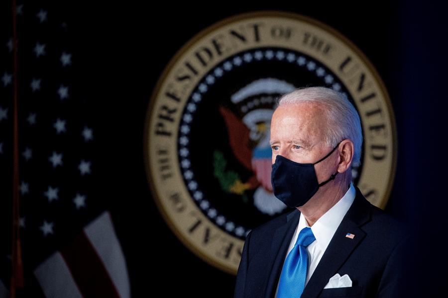 "Una legislación histórica": Biden celebra la aprobación del plan de rescate