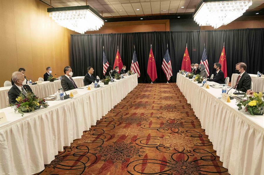Encuentro entre EEUU y China permitió conversaciones "duras" pero "útiles" y "constructivas"
