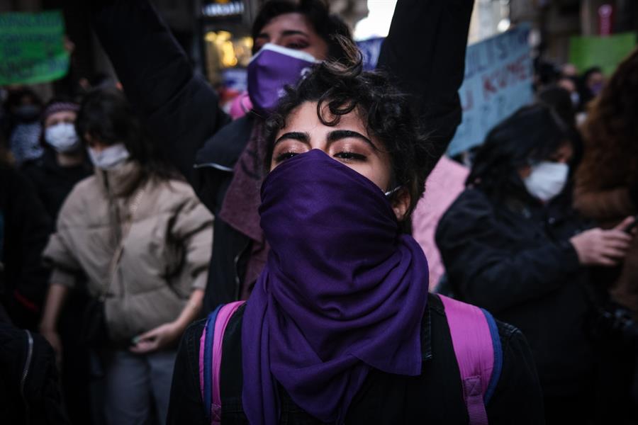 El coronavirus aumentó la desigualdad para las mujeres en lo doméstico y psicológico