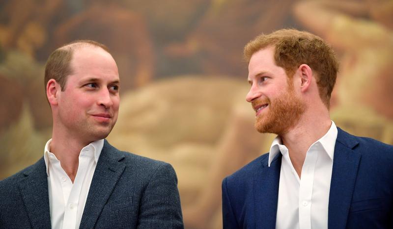 El príncipe William aseguró que su familia no es racista y que hablará con Harry del asunto