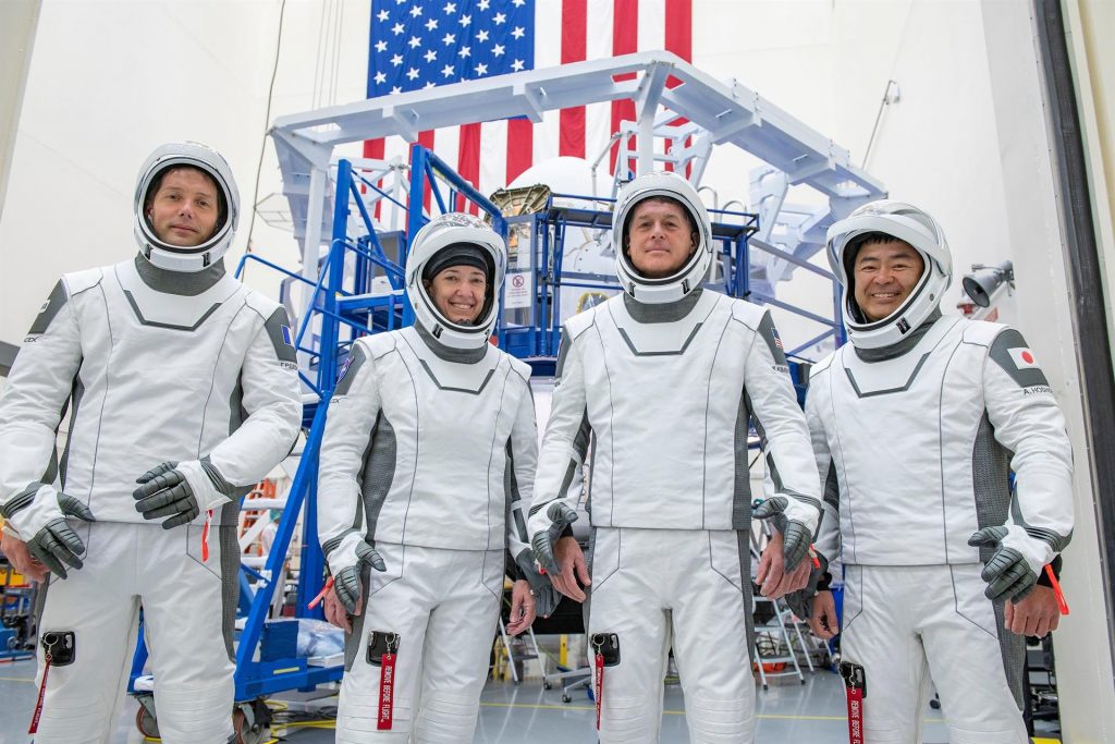 NASA y SpaceX confirman lanzamiento de misión comercial a la EEI el jueves