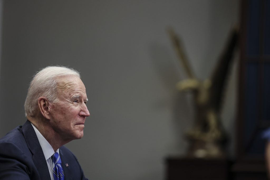 Biden presenta proyecto de ley para frenar la crisis migratoria