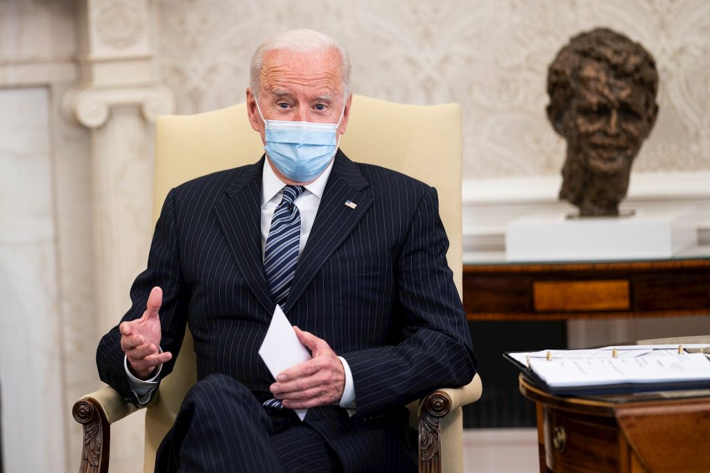 Biden celebra que se hiciera "justicia" en caso George Floyd