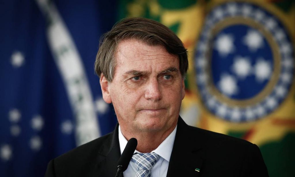 Bolsonaro compara medidas contra la COVID-19 con la "dictadura venezolana"