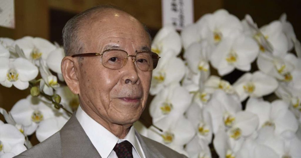 Muere a los 92 años el padre de las luces led