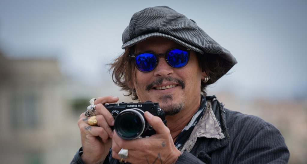 Johnny Depp sobre Trump Era como una espina enorme clavada en cada ciudadano