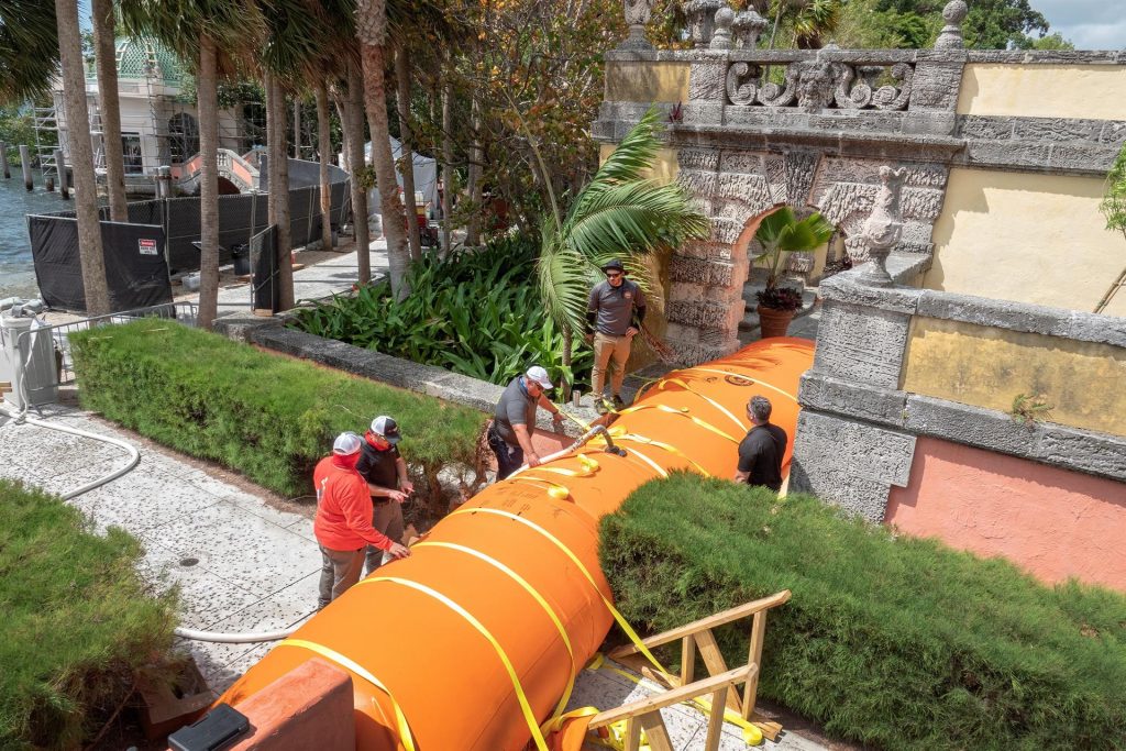 Museo Vizcaya de Miami instala sistema contra inundaciones por huracanes