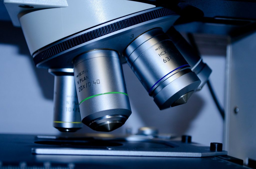 Obtienen una molécula para fabricar fármacos contra el cáncer de mama