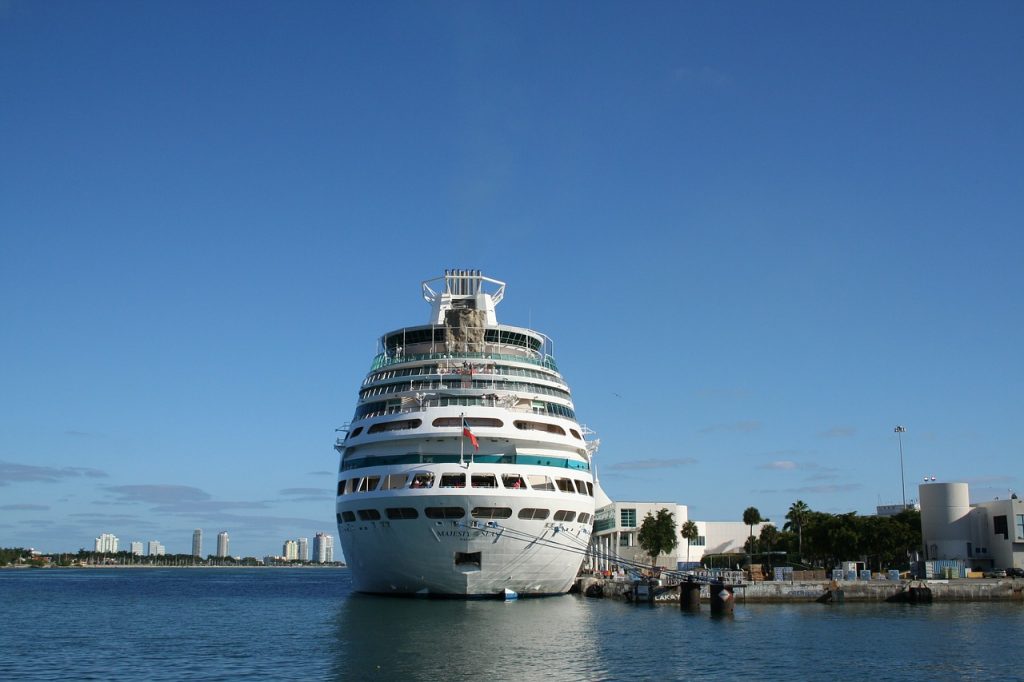 ¿Volverán los cruceros en julio?: autoridades de EEUU evalúan reanudación de los viajes