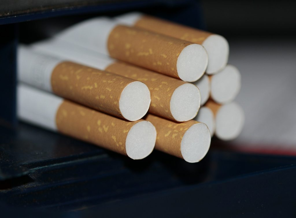 EEUU estudia norma para reducir la nicotina de los cigarrillos a niveles no adictivos