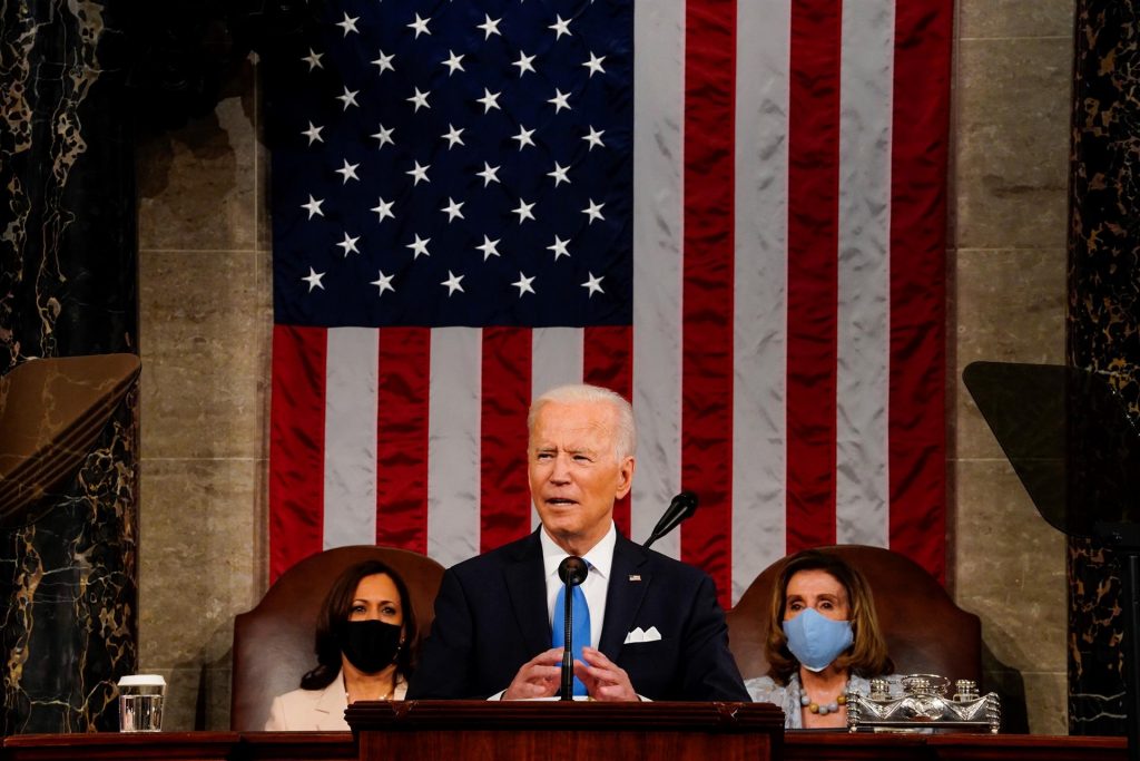En su discurso ante el Congreso Joe Biden defendió sus resultados y pidió el apoyo republicano