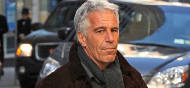 Por infame demolieron la mansión que Epstein tenía en Florida
